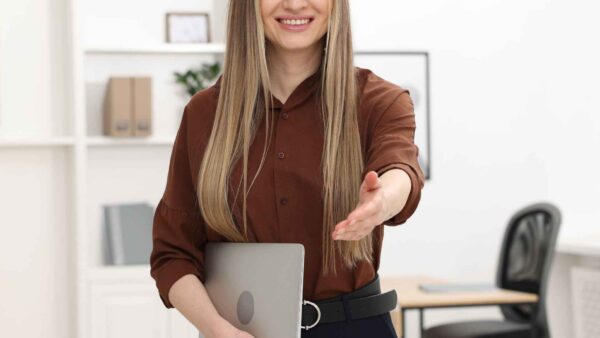 How Recruiters Find Passive Candidates That Job Boards Never Reach