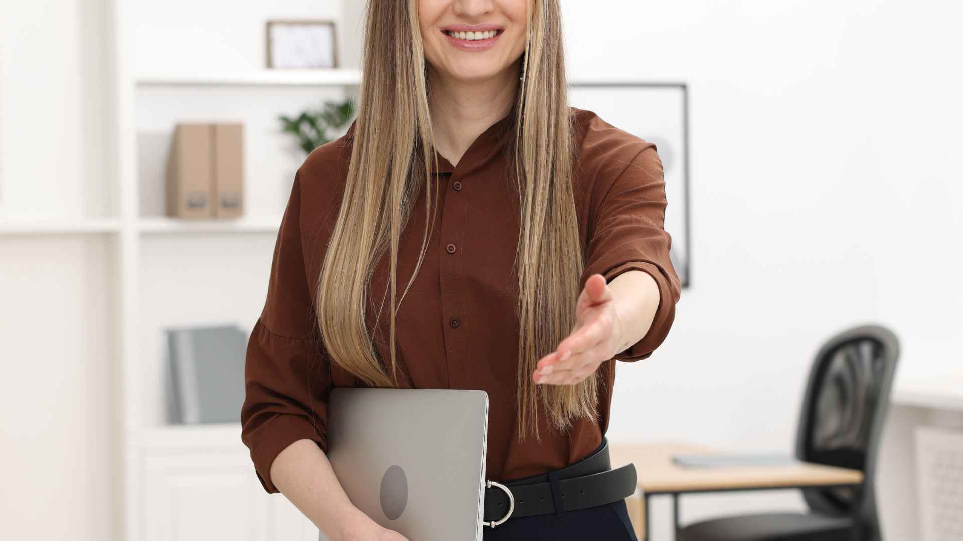 How Recruiters Find Passive Candidates That Job Boards Never Reach